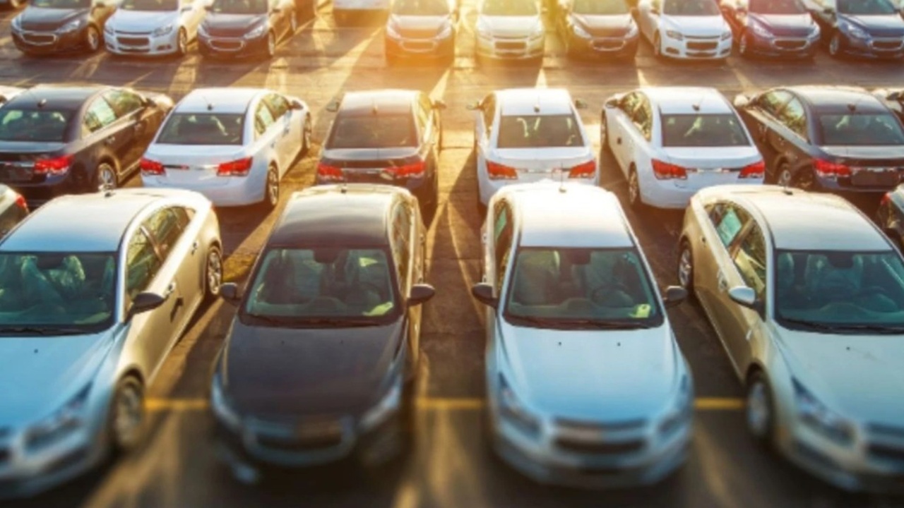 Milyonları Heyecanlandıran Gelişme: 25 Yaş Üstü Araç Sahipleri Dikkat! Yeni Düzenleme Kapıda